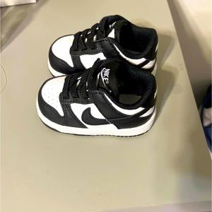 Brand new Nike shoe black reasonable price.